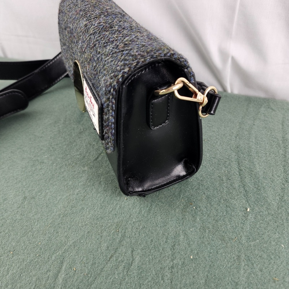 Harris Tweed Crossbody Bag w/ Goldtone Accent Black Leather Snow Paw Herringbone - Picture 5 of 12